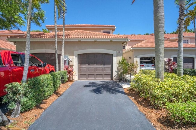 Photo - 800 Sorrento Dr