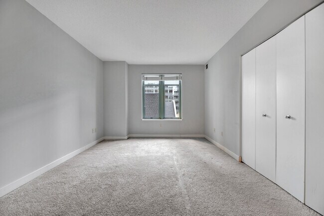 Photo - 1150 K St NW Unidad 610