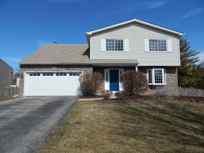 Building Photo - 2812 Springdale Cir
