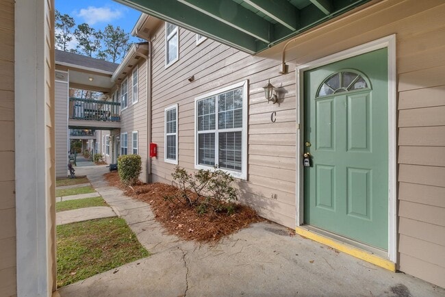 Photo - 1100 Greentree Ct Unit C