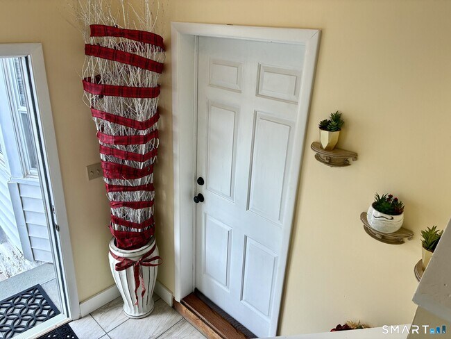 Photo - 658 Beechmont Ave
