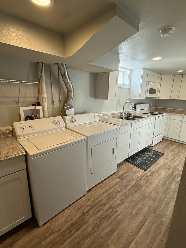 Photo - 434 Wicks Ln Unit 434 1/2 Wicks Ln