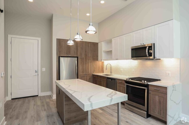 1BR, 1BA - 743 SF