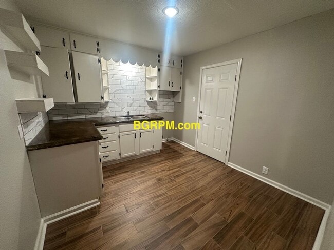 Photo - 4936-4938 Atkins Street Unit 4938 Atkins Street