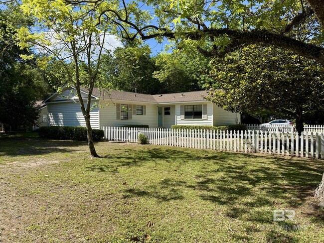 Photo - 382 Pecan Ave