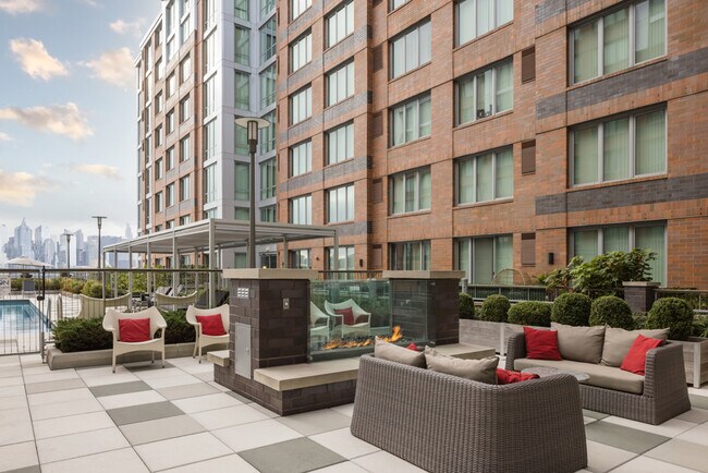 RiverTrace at Port Imperial