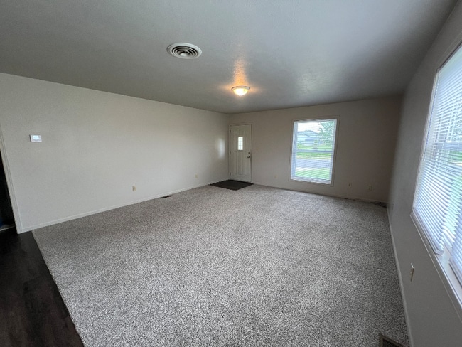 Photo - 204 Meadow Dr Apartment Unit 204-1