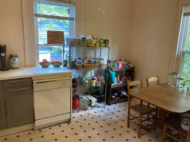 Photo - Three bedrooms 1 bath downtown Durham home: Available Now!