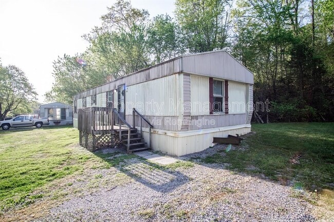 Photo - 821 Hillvale Rd