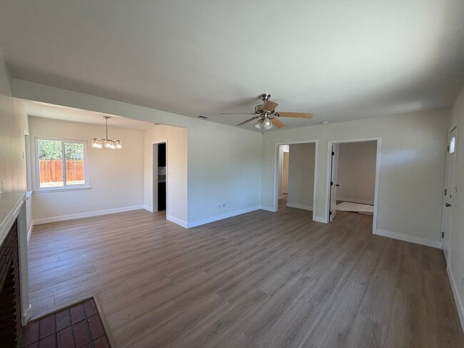 Photo - 8232 Malven Ave