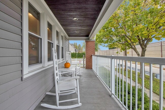 Photo - 3124 S Ellen St