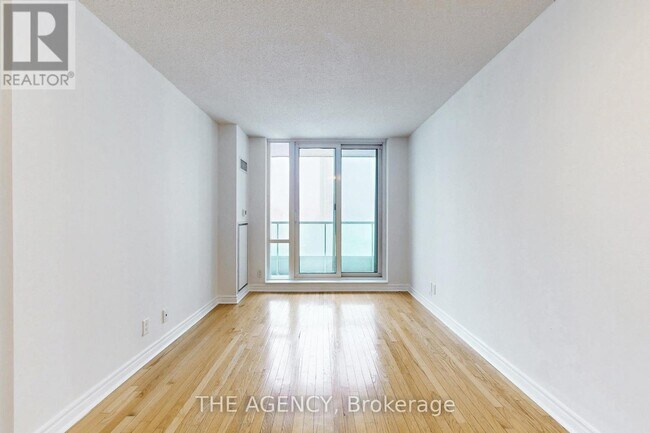 Photo - 33 Elm Dr W Unité 1607