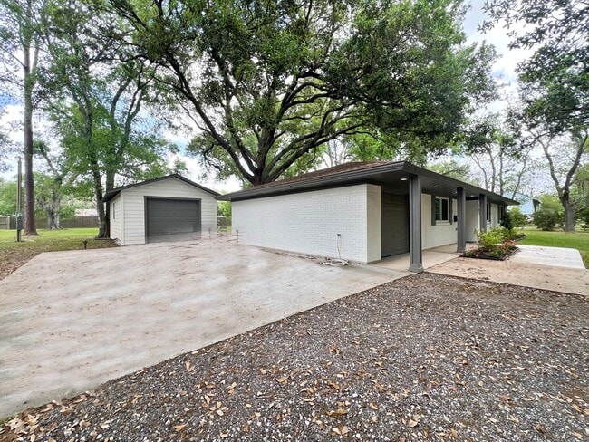 Photo - 701 Cannan Dr