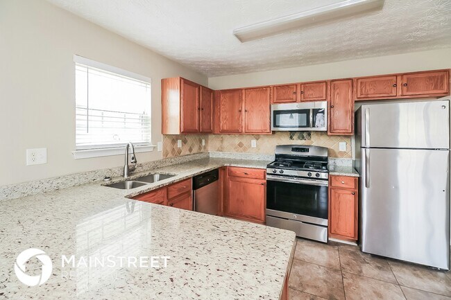 Photo - 415 Parkside Way