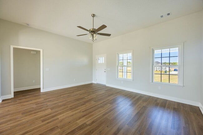 Photo - 130 Enclave Ct