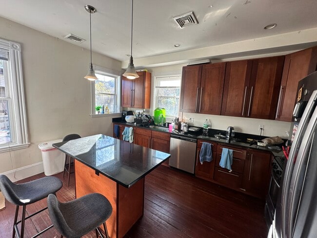 Photo - 6 Oswald St Unit 3