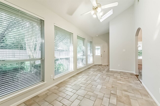 Photo - 14610 Farrawood Dr