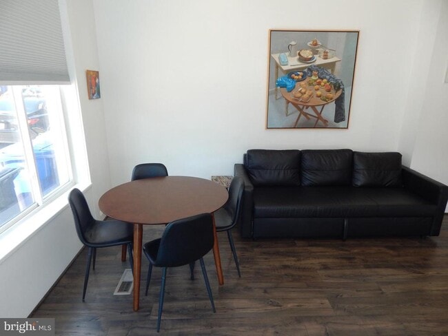 Photo - 241 S Exeter St