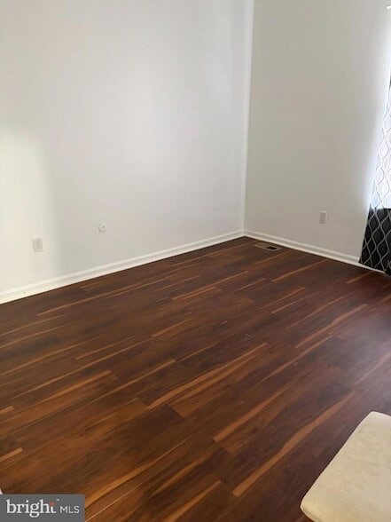 Photo - 308 Brown St