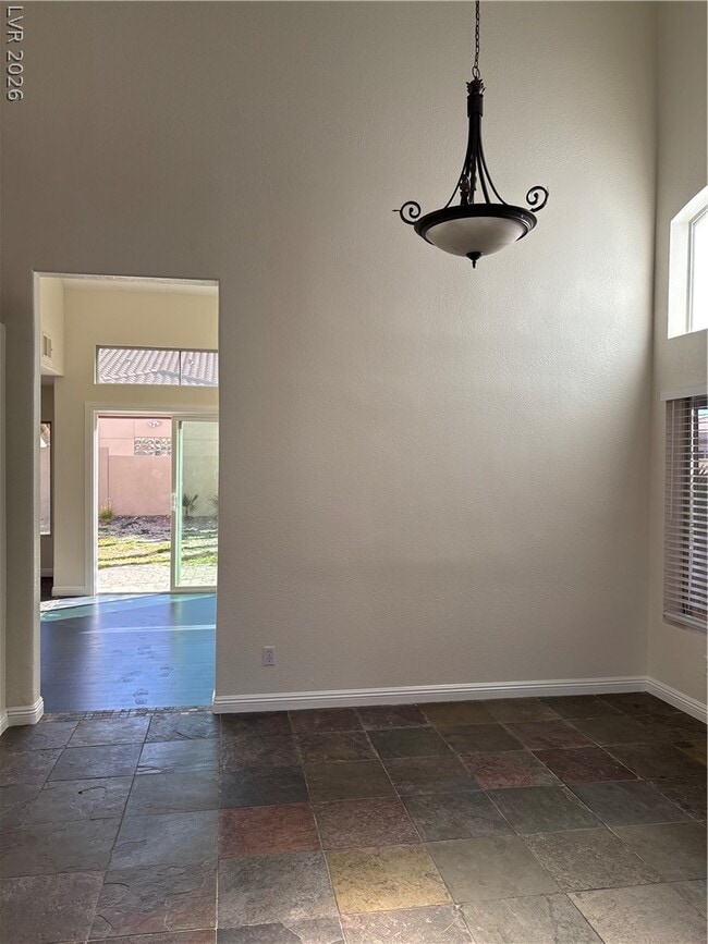 2670 Ridgewater Cir