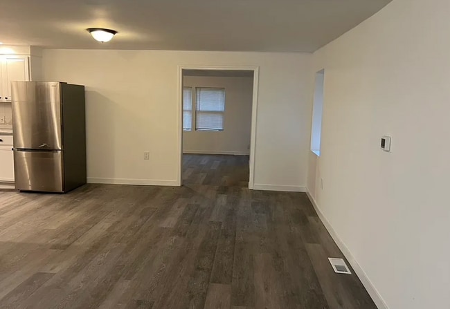 Photo - 2001 Hogback Rd