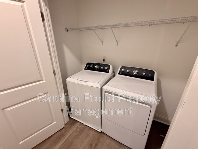 Photo - 1413 Dorset Dr