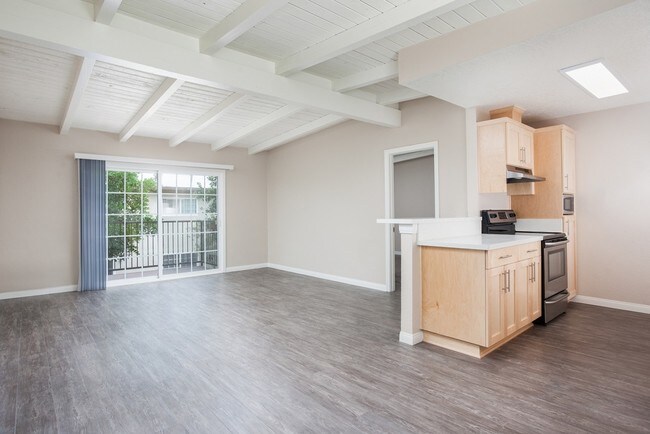 Villa Del Sur Apartments For Rent In Santa Ana Ca Forrent Eco Friendly Kitchen Custom Cabinetry Villa Del Sur Apartments
