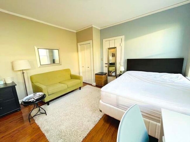 Photo - Large studio in Brighton