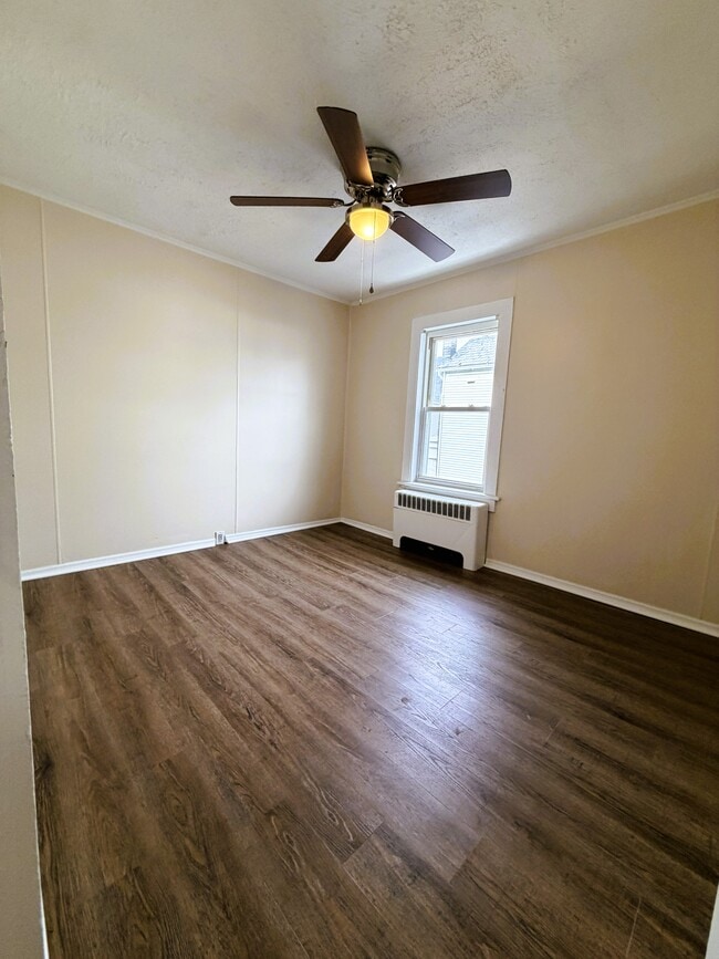 Photo - 301 S Robinson Ave