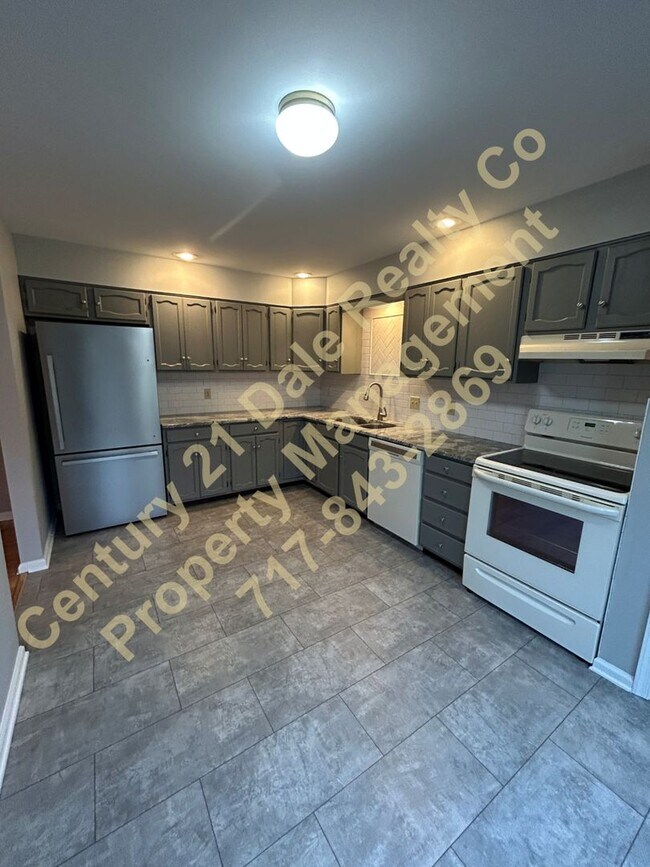 Photo - Beautiful 2 Bedroom Condo in West York Schools with a Large 2 Car Garage