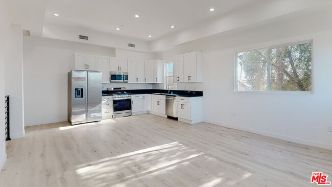 Photo - 1509 Cloverdale Ave