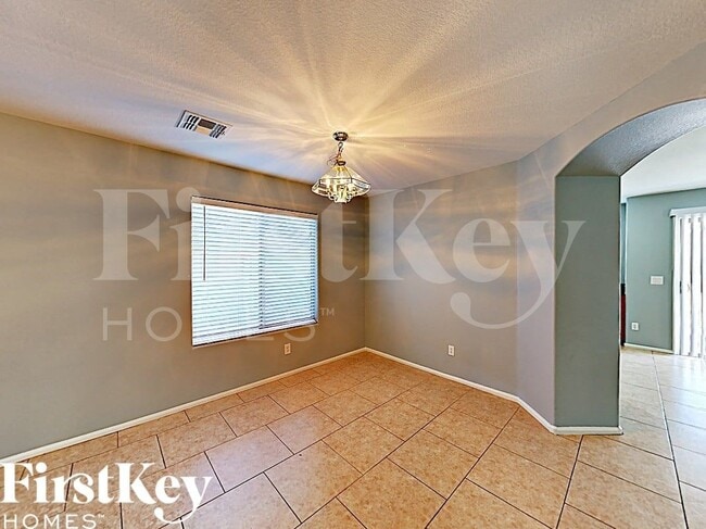 Photo - 2430 W Via Dona Rd