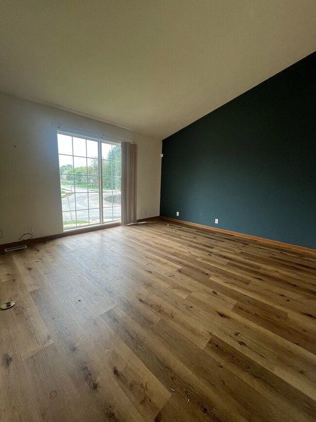 17036 Sprague St