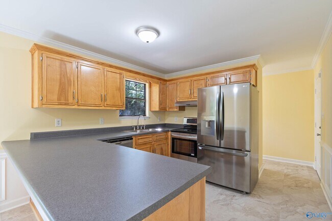 Photo - 100 Gibbon Dr