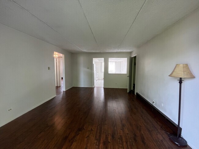 Photo - 1030 Dunlop Ave