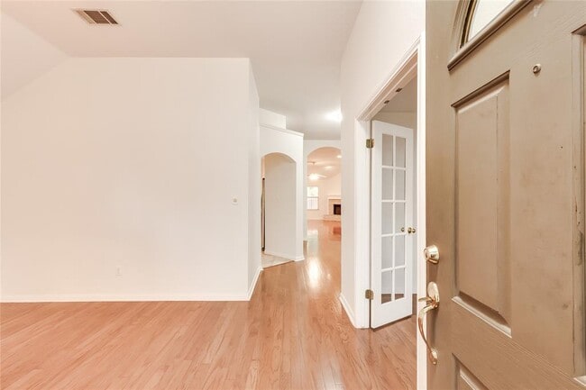 Photo - 15437 Fisher Island Dr