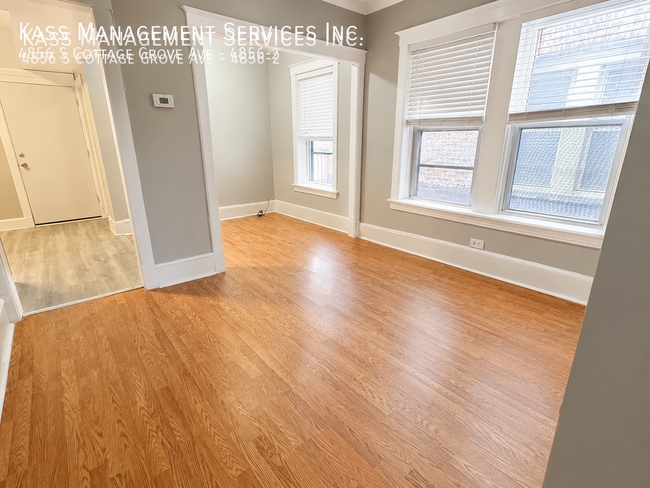 Photo - 4856 S Cottage Grove Ave Unidad 4856-2