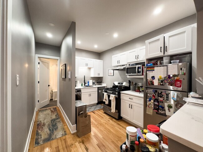 Photo - 441 W Melrose St Unit A2