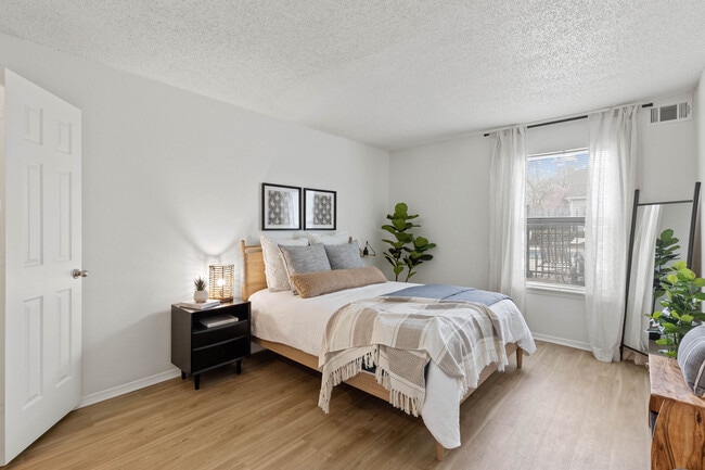 Photo - Cascades at Southern Hills