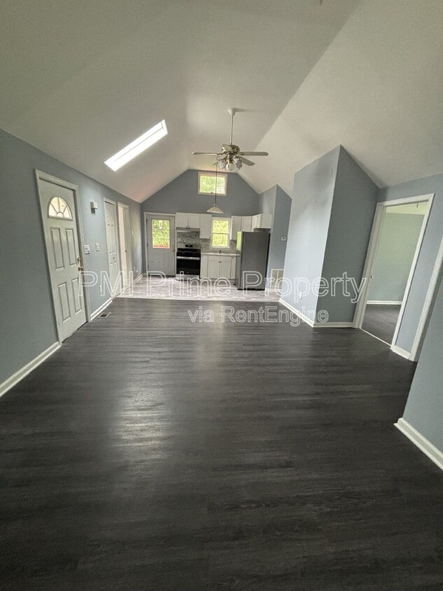 Photo - 887 Edwards Rd