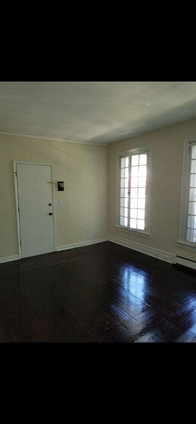 Photo - 2 Maple St Unit B