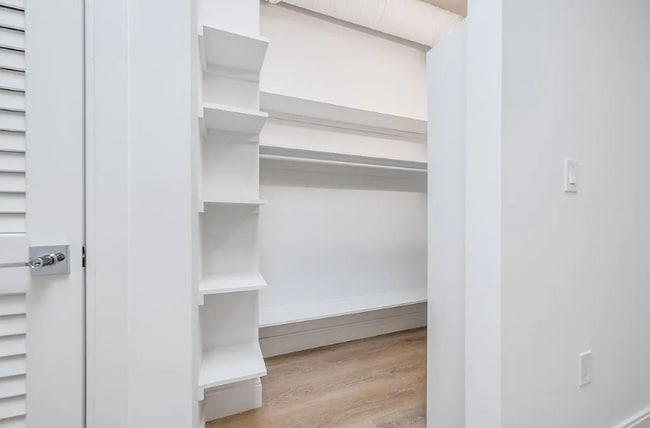 Photo - 536 Broadway St Unidad 201