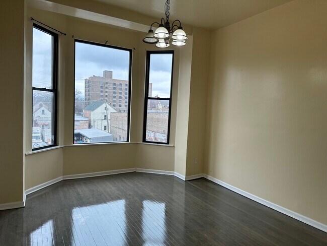 Photo - 3005 W Cermak Rd Unidad 3F