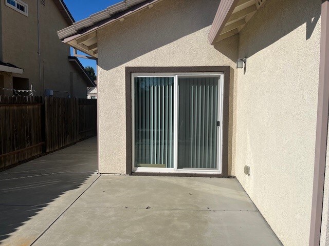 Photo - 760 Frayne Way