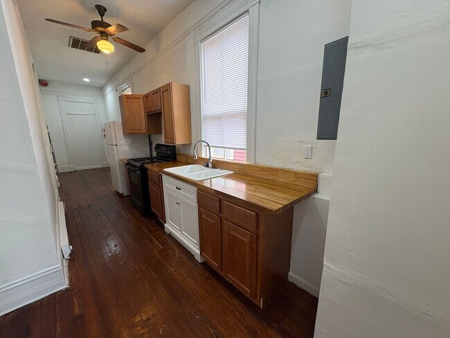 Photo - 871 Mulberry St Unit D