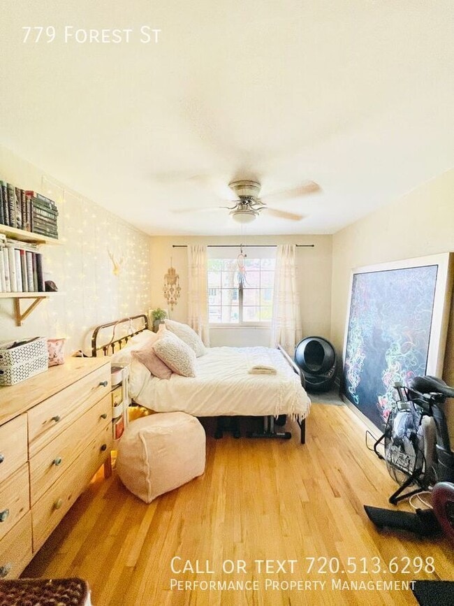 Photo - 779 Forest St