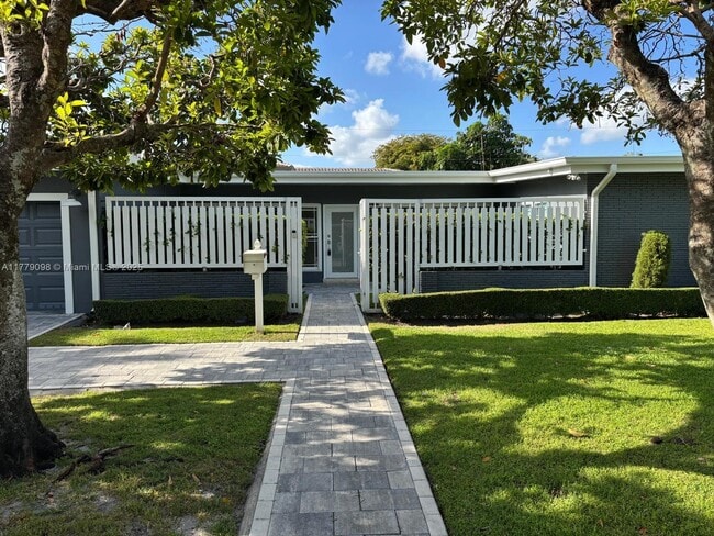 Photo - 1951 NE 185th Terrace House