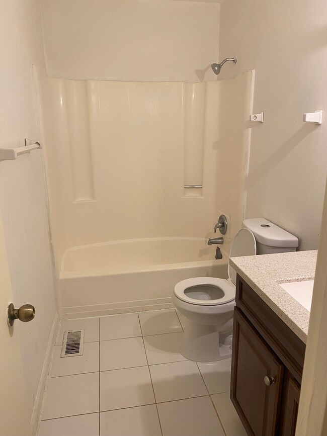 Photo - 567 W Diamond Ave