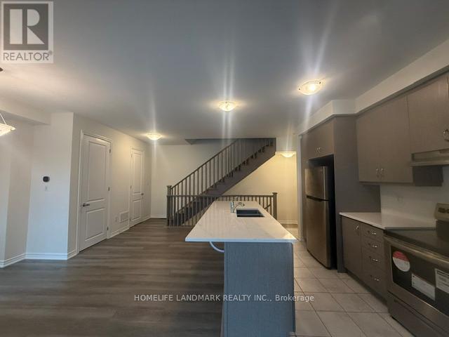 Photo - 5 Thomas Frisby Jr Cres