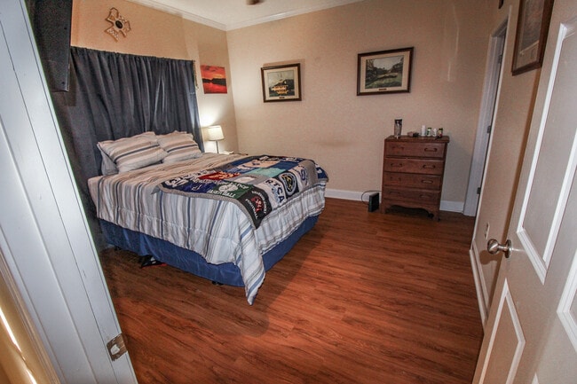 Photo - 203 Faculty Blvd